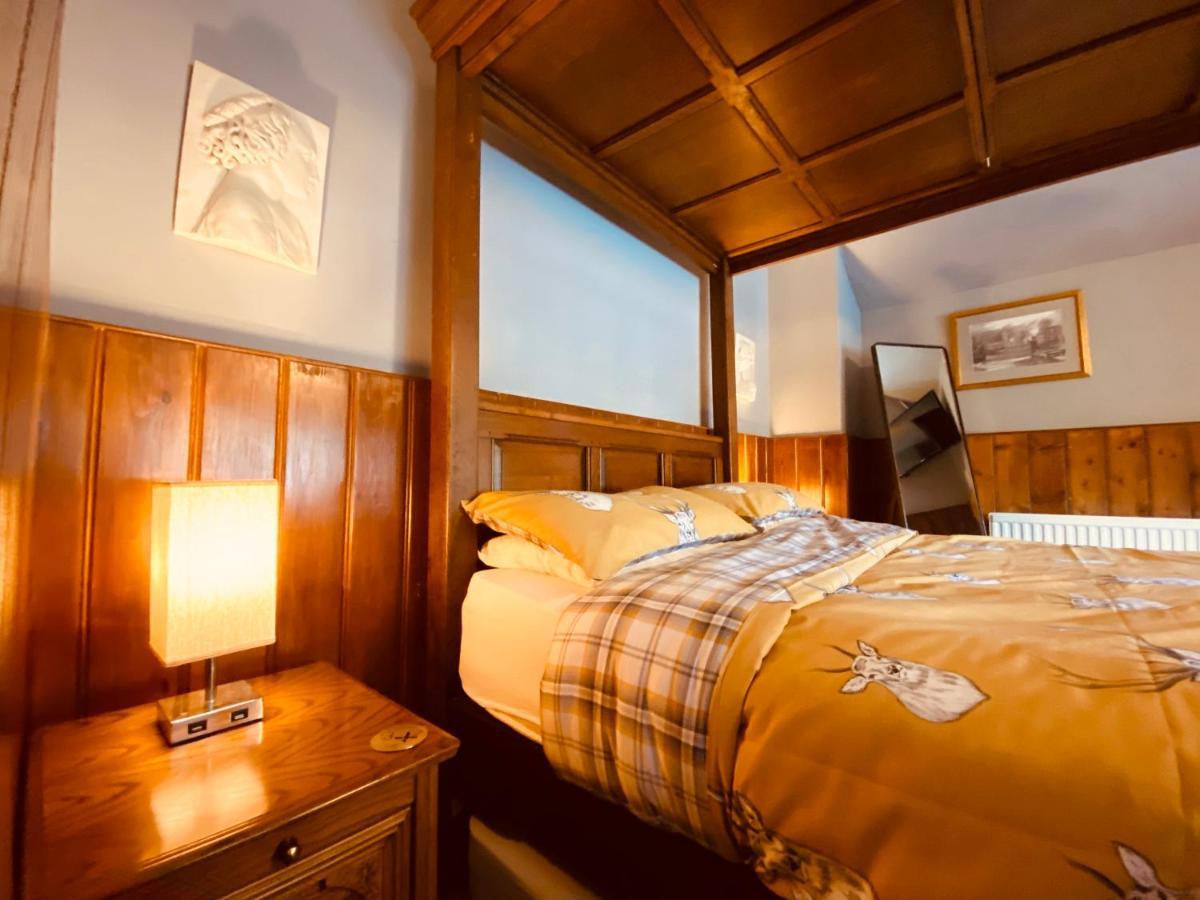 The Swan Inn Мідгерст Номер фото