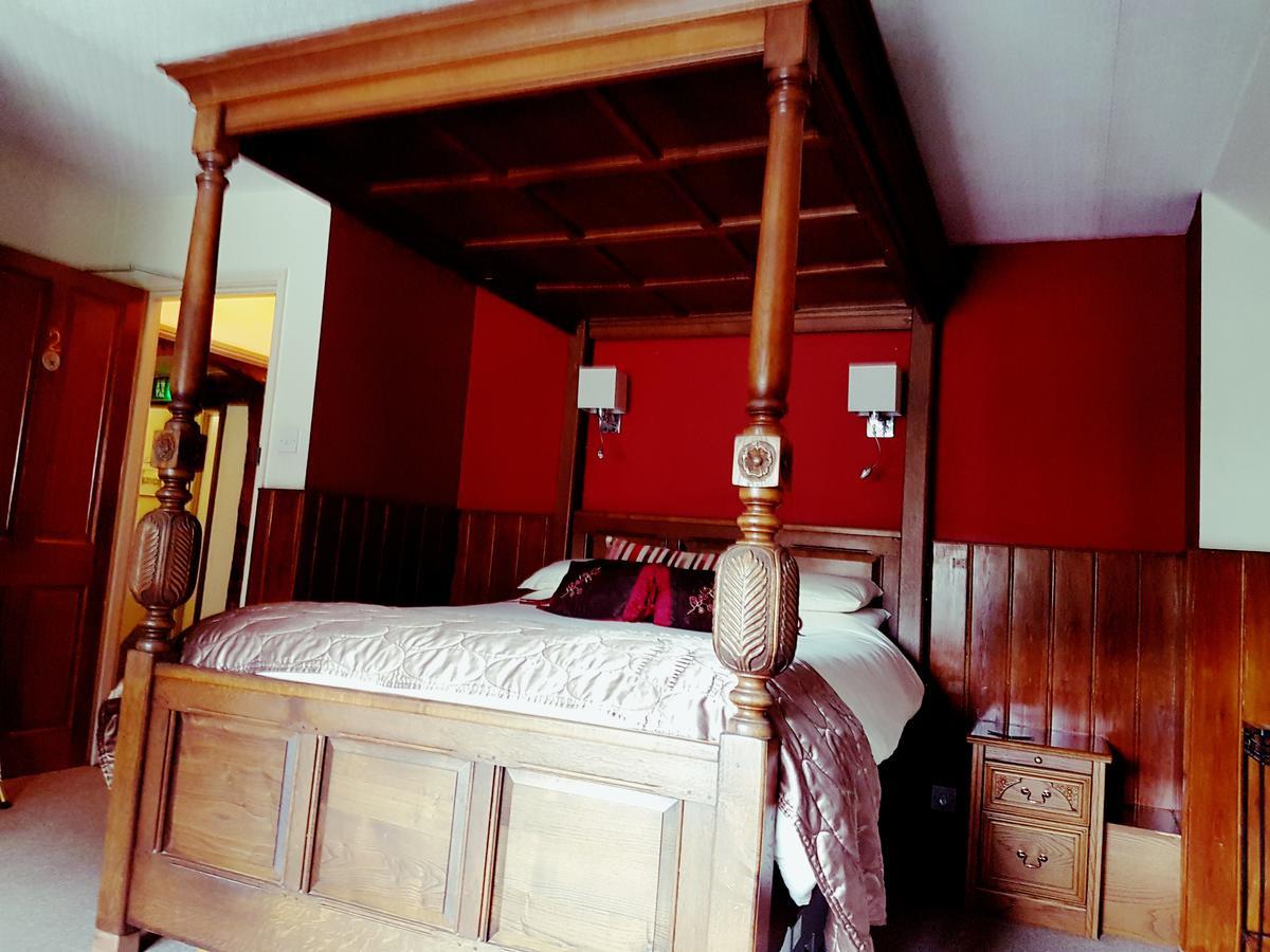 The Swan Inn Мідгерст Екстер'єр фото